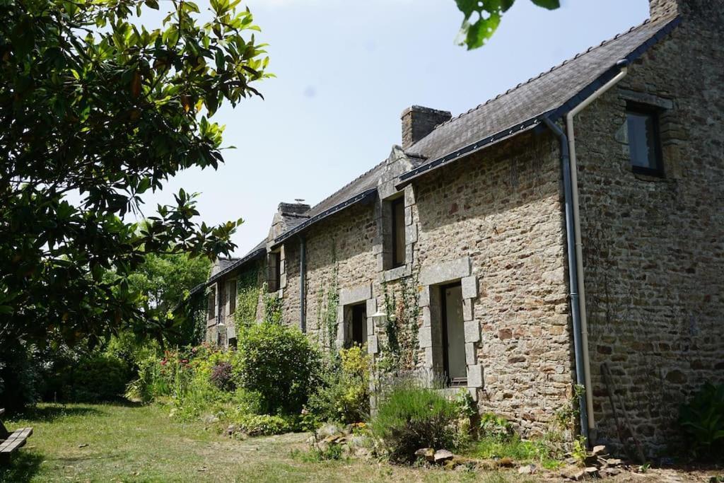 A La Campagne, 30 Min Des Plages Du Morbihan Holiday home Pluvigner